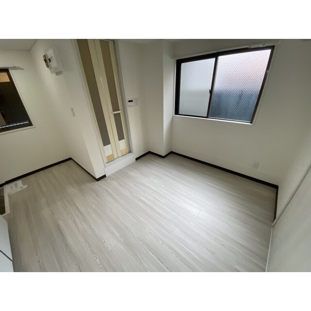 タウンハイツ七島の物件内観写真