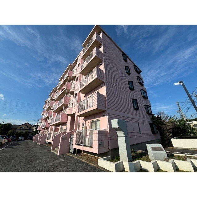 セジュールマンションの物件外観写真