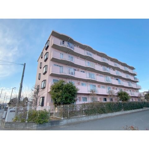 セジュールマンションの物件外観写真