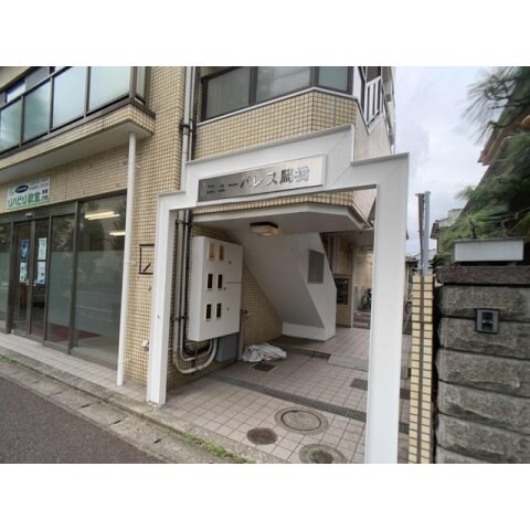 ニューパレス馬橋の物件外観写真