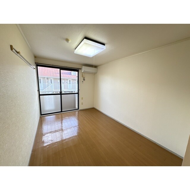 オゼットワールBの物件内観写真