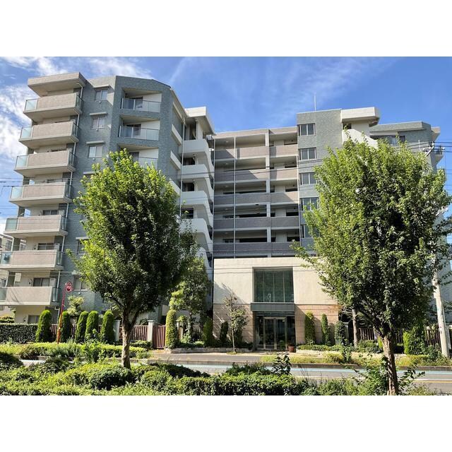 ファミリーフィールズ大宮壱番館の物件外観写真