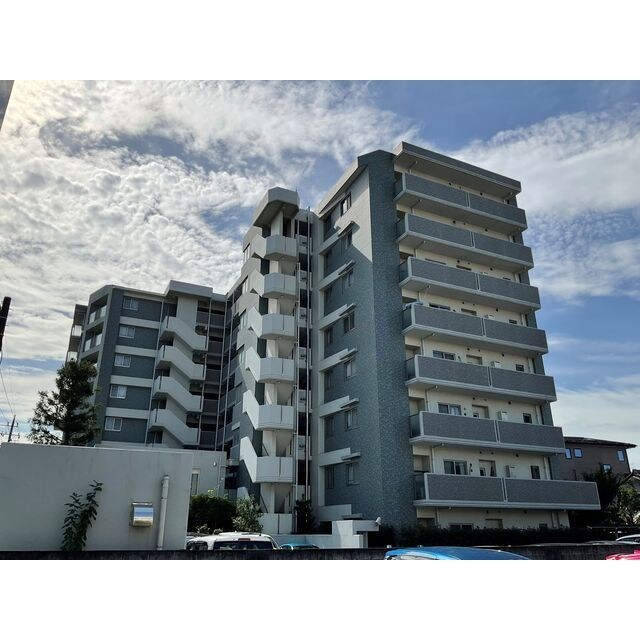 ファミリーフィールズ大宮壱番館の物件外観写真