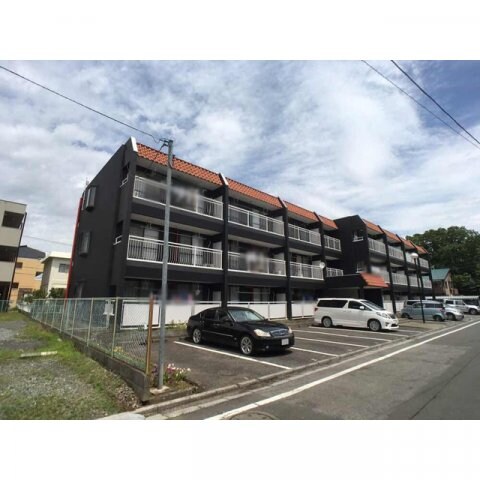 石川マンションの物件外観写真