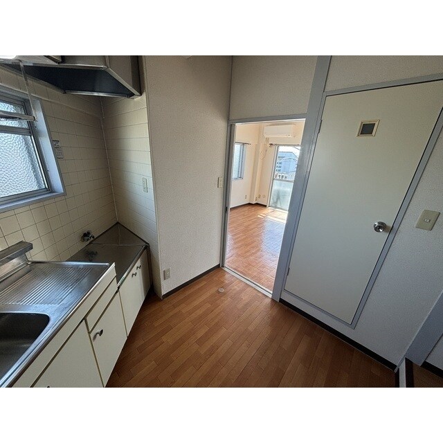 アルバスクエアの物件内観写真