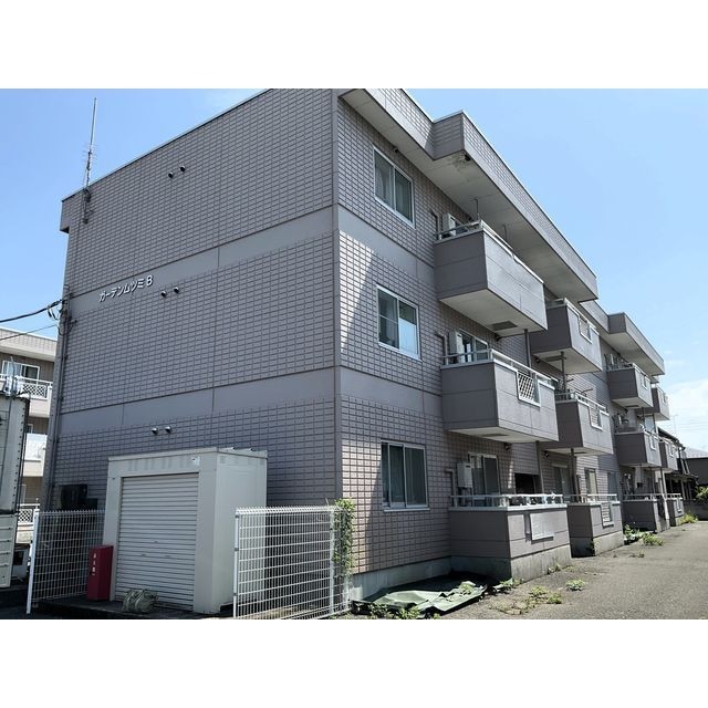 ガーデンムツミBの物件外観写真