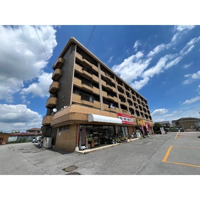 グランドハイツの物件外観写真