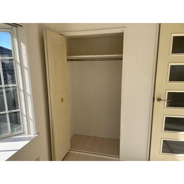 ローズアパートR-18の物件内観写真