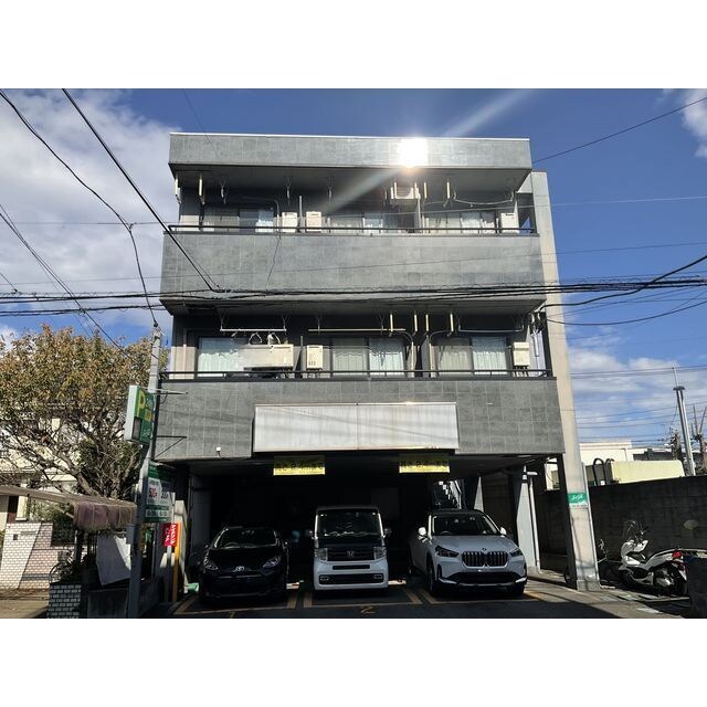 プレゼントコートの物件外観写真