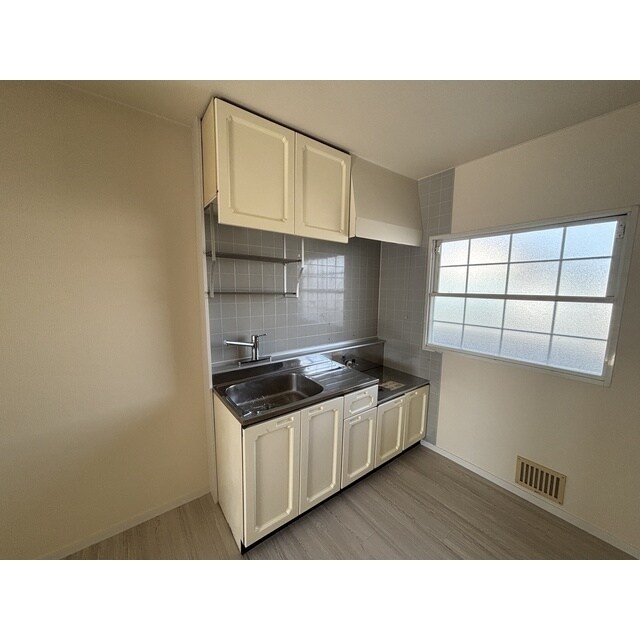 サンシャインBの物件内観写真