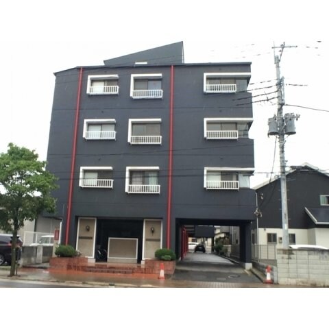 ツルオカハイツの物件外観写真