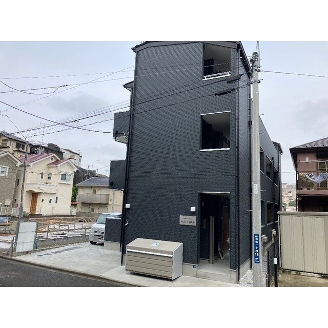 エステイトB能見台　の物件外観写真