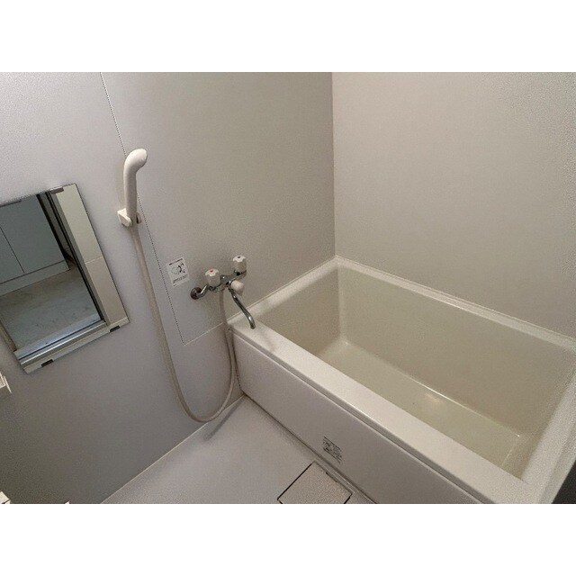 信栄マンションの物件内観写真