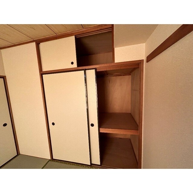 信栄マンションの物件内観写真