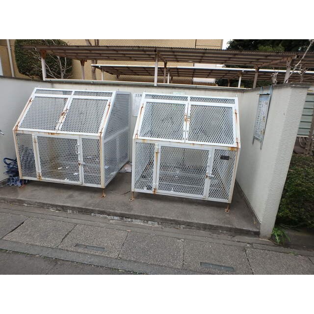 信栄マンションの物件内観写真