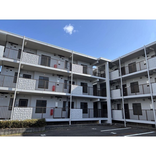 リブレス牛久の物件外観写真