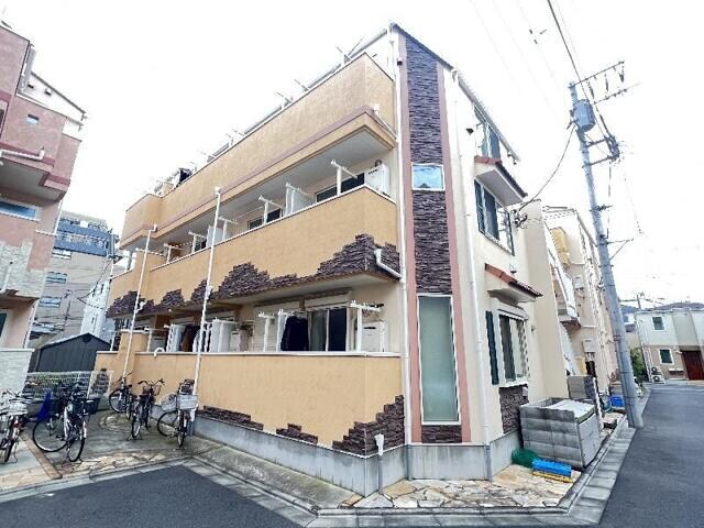 東京都足立区中央本町２丁目の物件外観写真