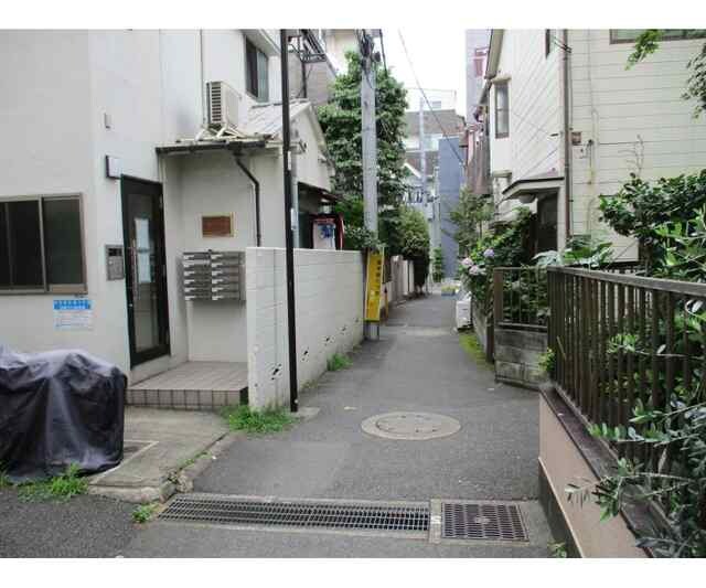 新大塚駅 徒歩3分 1階の物件外観写真