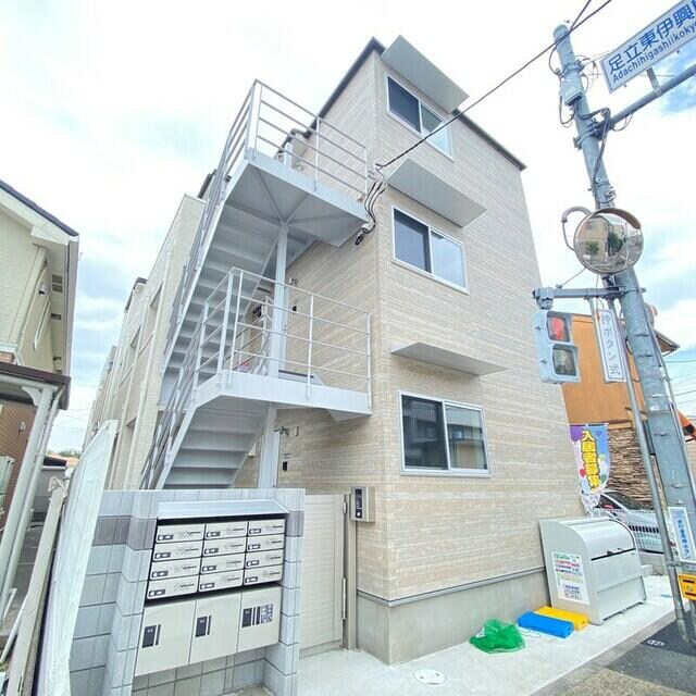 竹ノ塚駅 徒歩13分 2階の物件外観写真