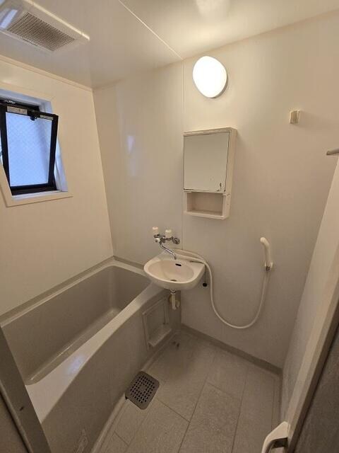 護国寺駅 徒歩7分 1階の物件内観写真