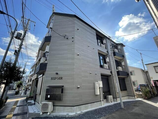 東京都足立区綾瀬６丁目の物件外観写真