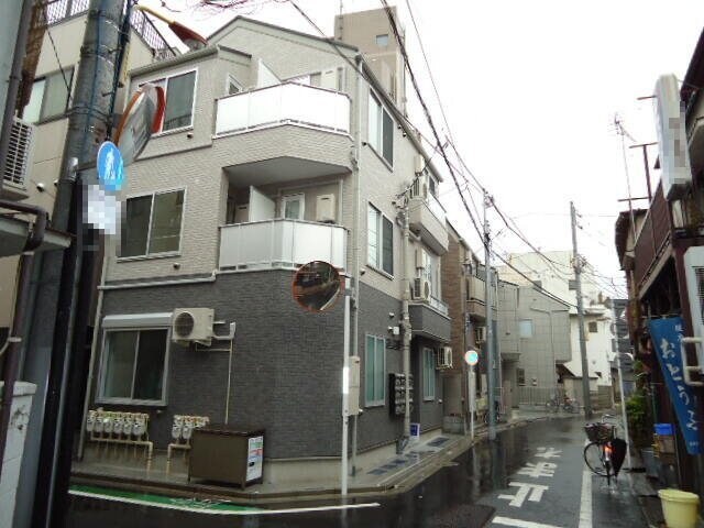 町屋駅 徒歩6分の物件外観写真