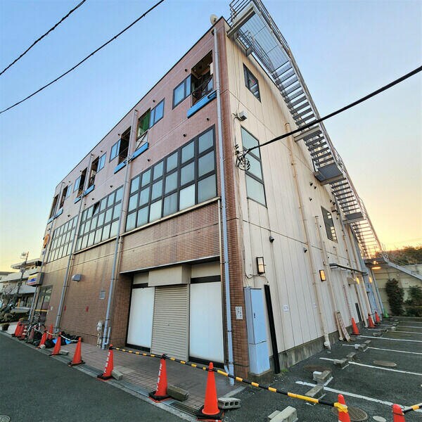 ひばりヶ丘駅 徒歩9分 3階の物件外観写真