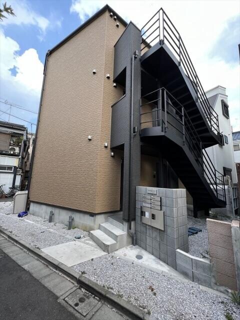 王子駅 徒歩11分の物件外観写真