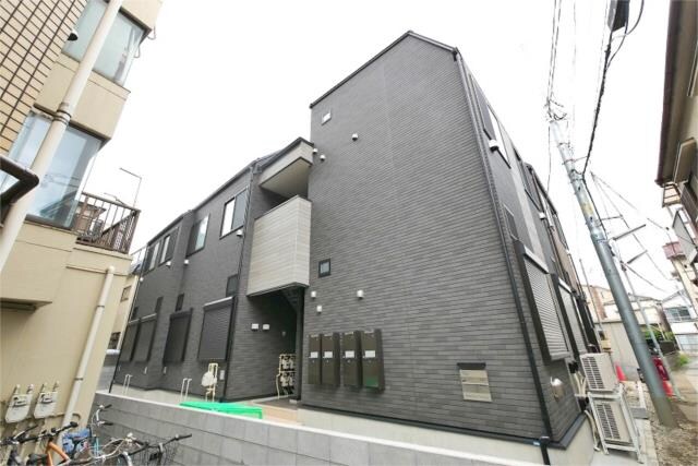 板橋区役所前駅 徒歩3分 1階の物件外観写真