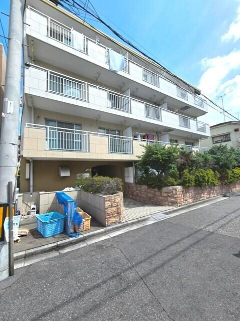 埼玉県蕨市中央２丁目の物件外観写真