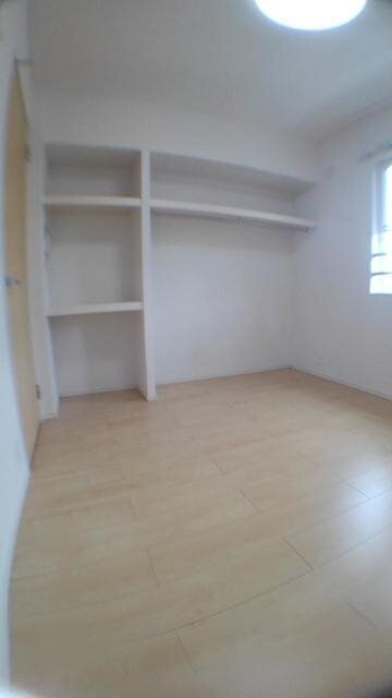 プリムローズガーデンIの物件内観写真