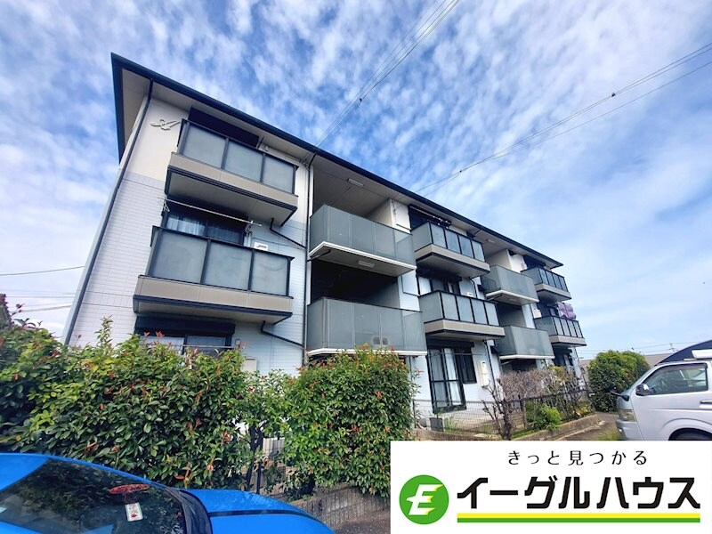 デビューOne　A棟の物件外観写真