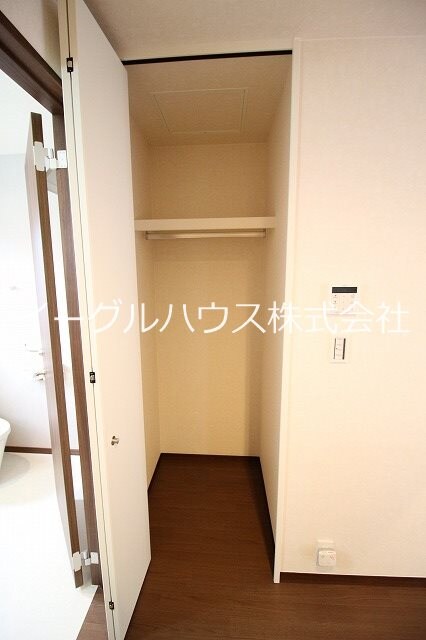 バローニB棟の物件内観写真