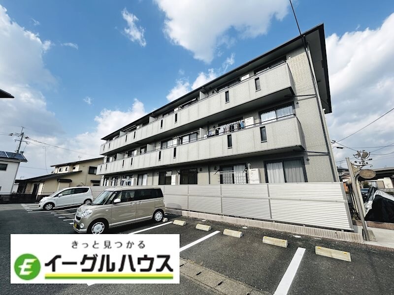 ロイヤルステージタウン鳥栖B棟の物件外観写真