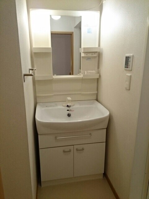 メゾン・ドゥ・シャルマン弐番館の物件内観写真