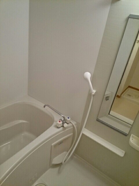 メゾン・ドゥ・シャルマン弐番館の物件内観写真