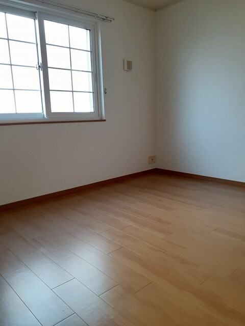 ピュアネス今泉IIの物件内観写真