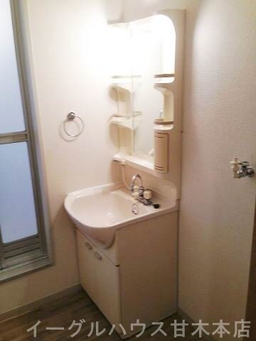 ハイラーク甘木C棟の物件内観写真