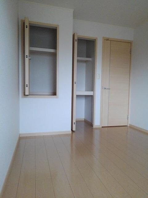 メゾン・シャンボールの物件内観写真