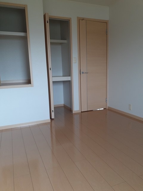 メゾン・シャンボールの物件内観写真