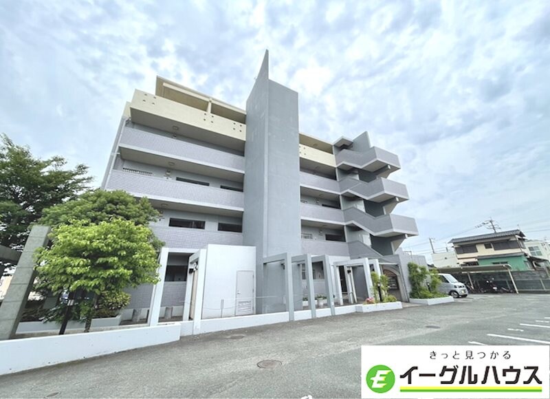 コンフォールメゾンの物件外観写真