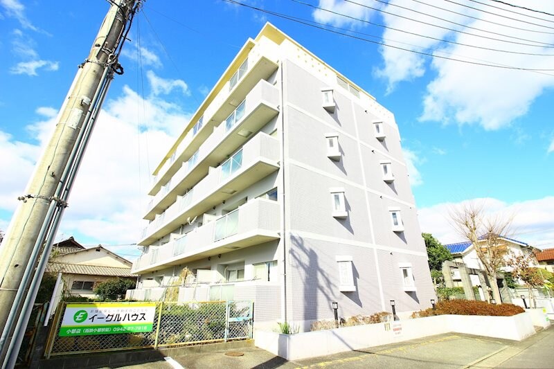 コンフォールメゾンの物件外観写真