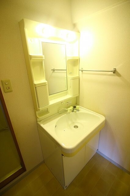 コンフォールメゾンの物件内観写真