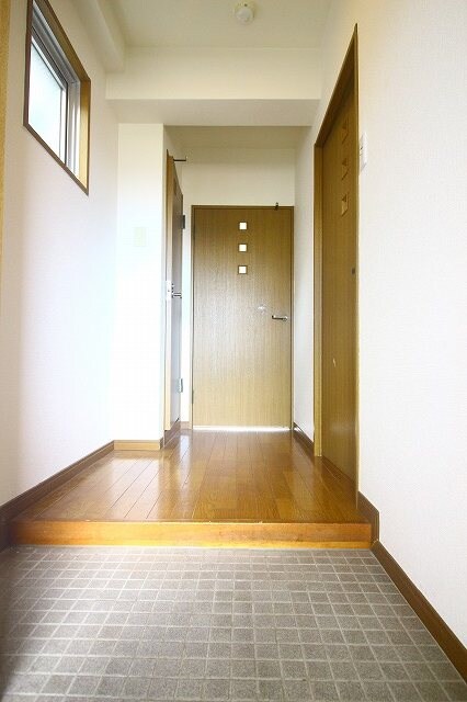 コンフォールメゾンの物件内観写真