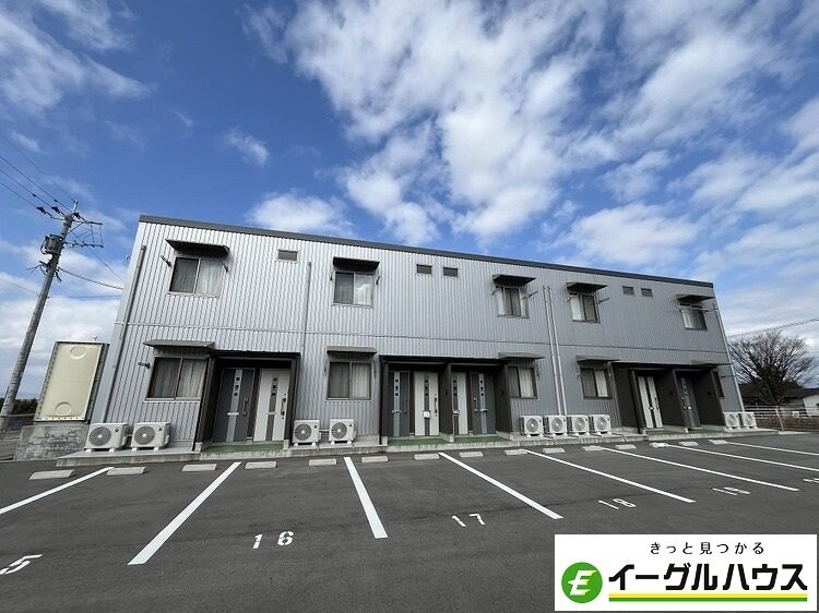 シルバー鷹の物件外観写真