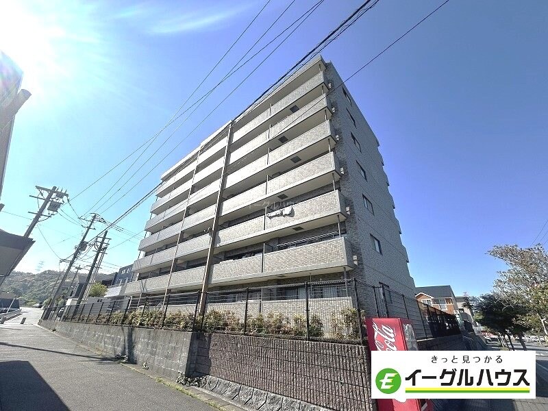 レジデンス原田の物件外観写真