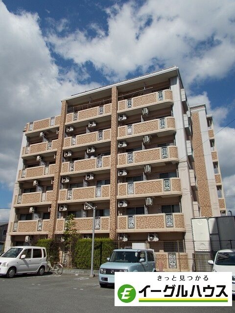 ア　ラ　モード　アビタシオンの物件外観写真