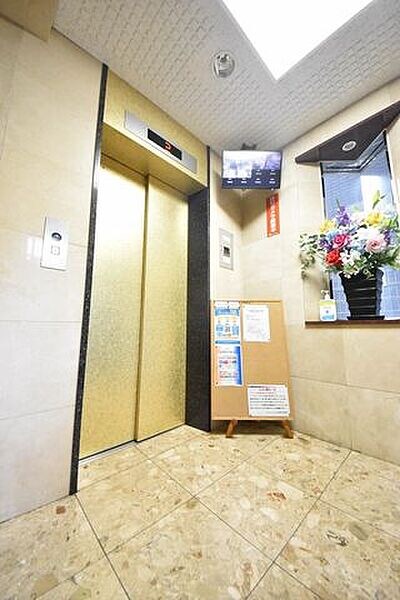 ライオンズマンション西新第5の物件外観写真