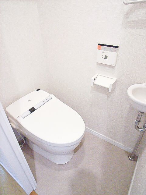 箱崎駅 徒歩4分 2階の物件内観写真