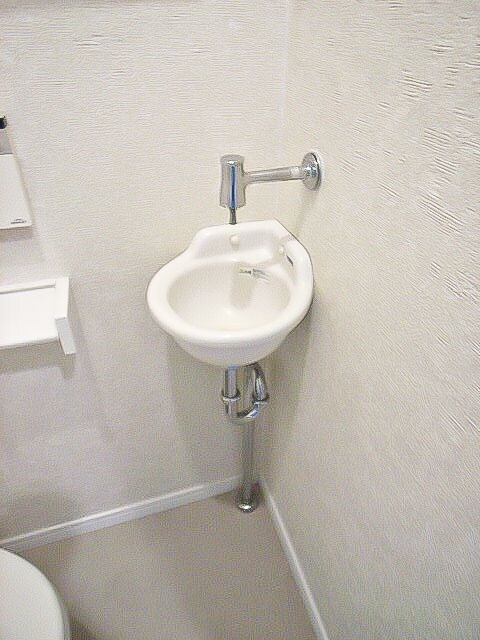 箱崎駅 徒歩4分 2階の物件内観写真